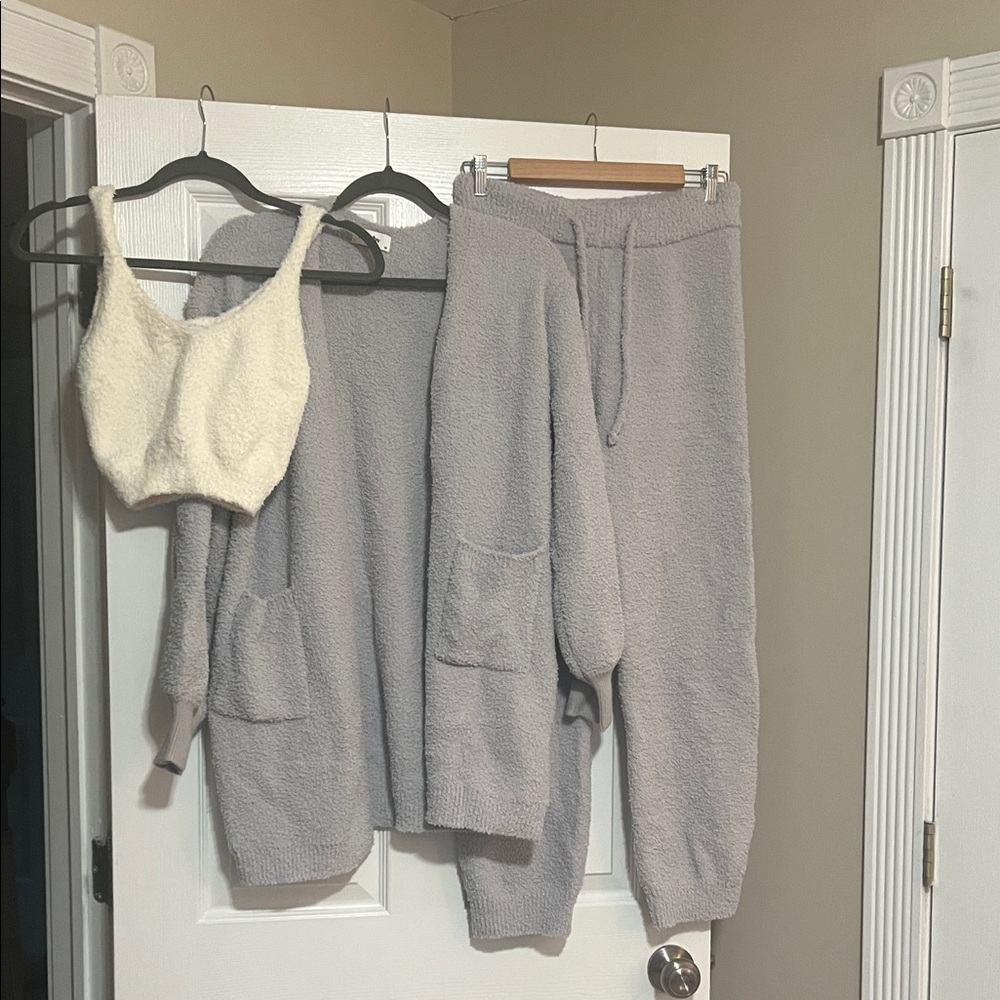 Pleshy cozy Lounge Set